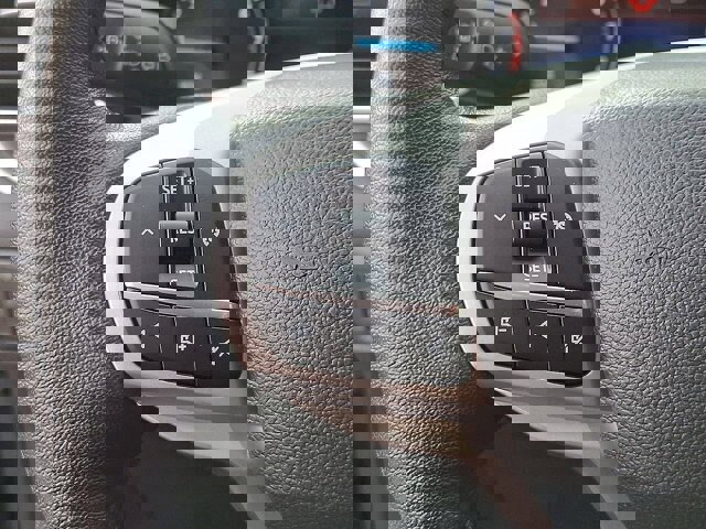 Certified 2022 Ford Explorer XLT w/ Equipment Group 202A image 13