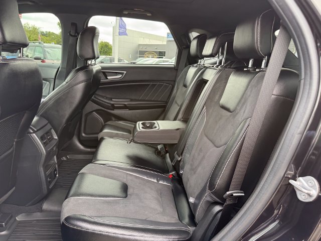 Certified 2024 Ford Edge ST w/ Equipment Group 401A AWD/4WD image 9