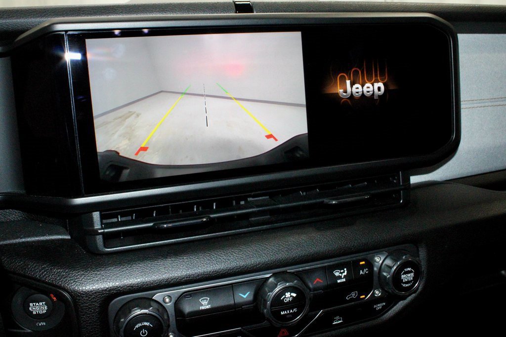 Used 2024 Jeep Gladiator Sport image 9