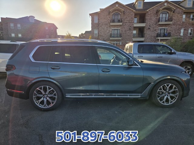Used 2025 BMW X7 xDrive40i AWD/4WD image 4