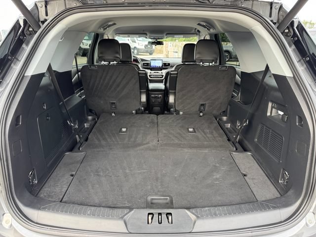 Certified 2022 Ford Explorer XLT w/ Equipment Group 202A AWD/4WD image 18