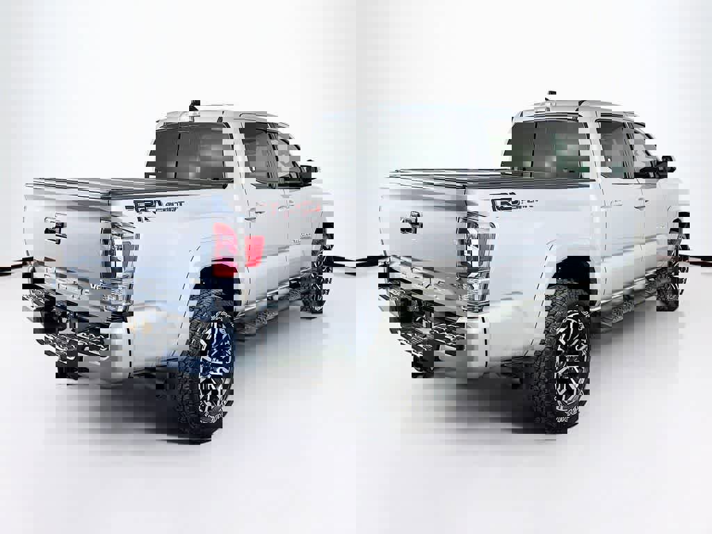 Used 2021 Toyota Tacoma TRD Sport image 5