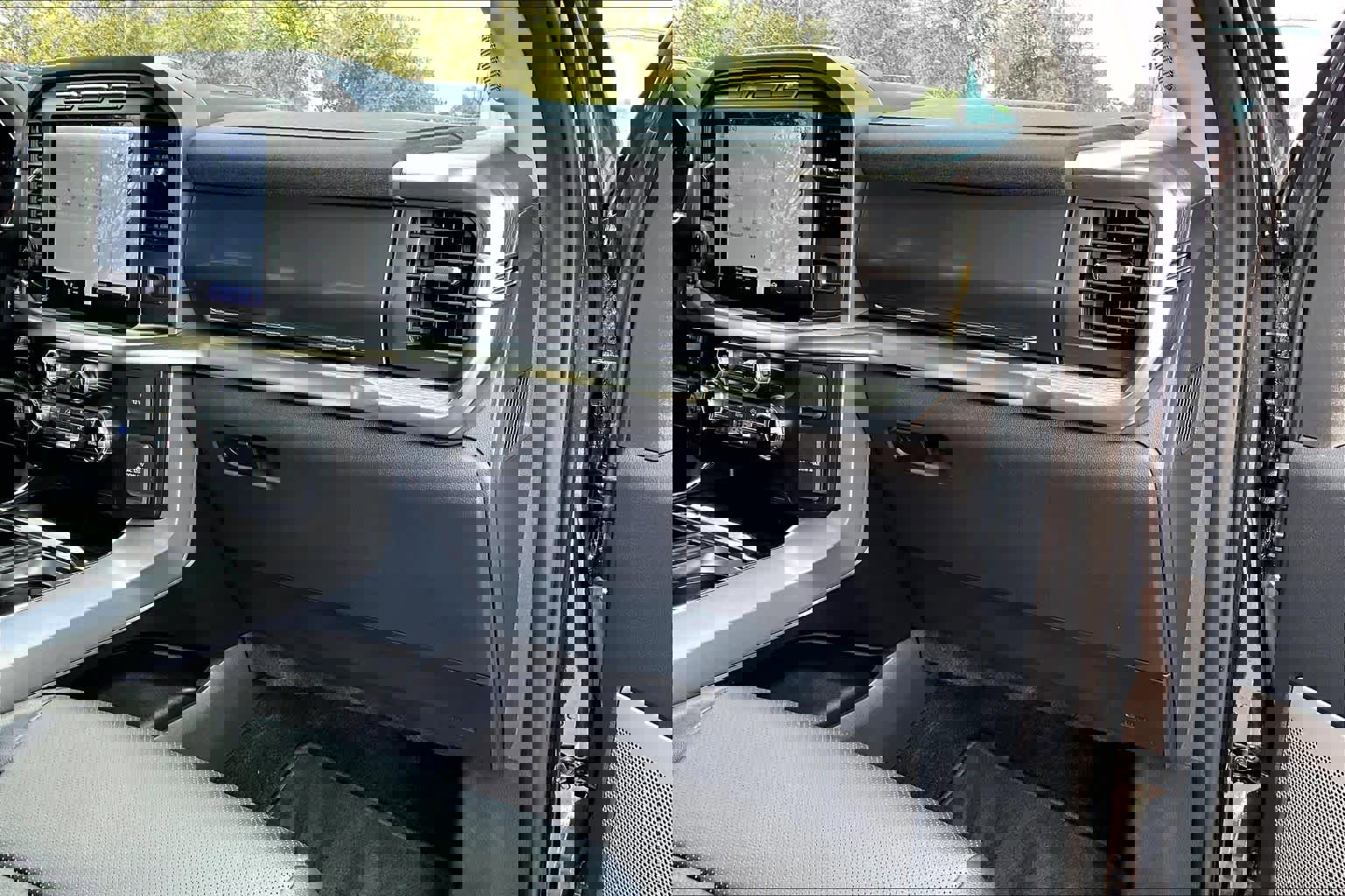 Certified 2022 Ford F150 Lariat image 18