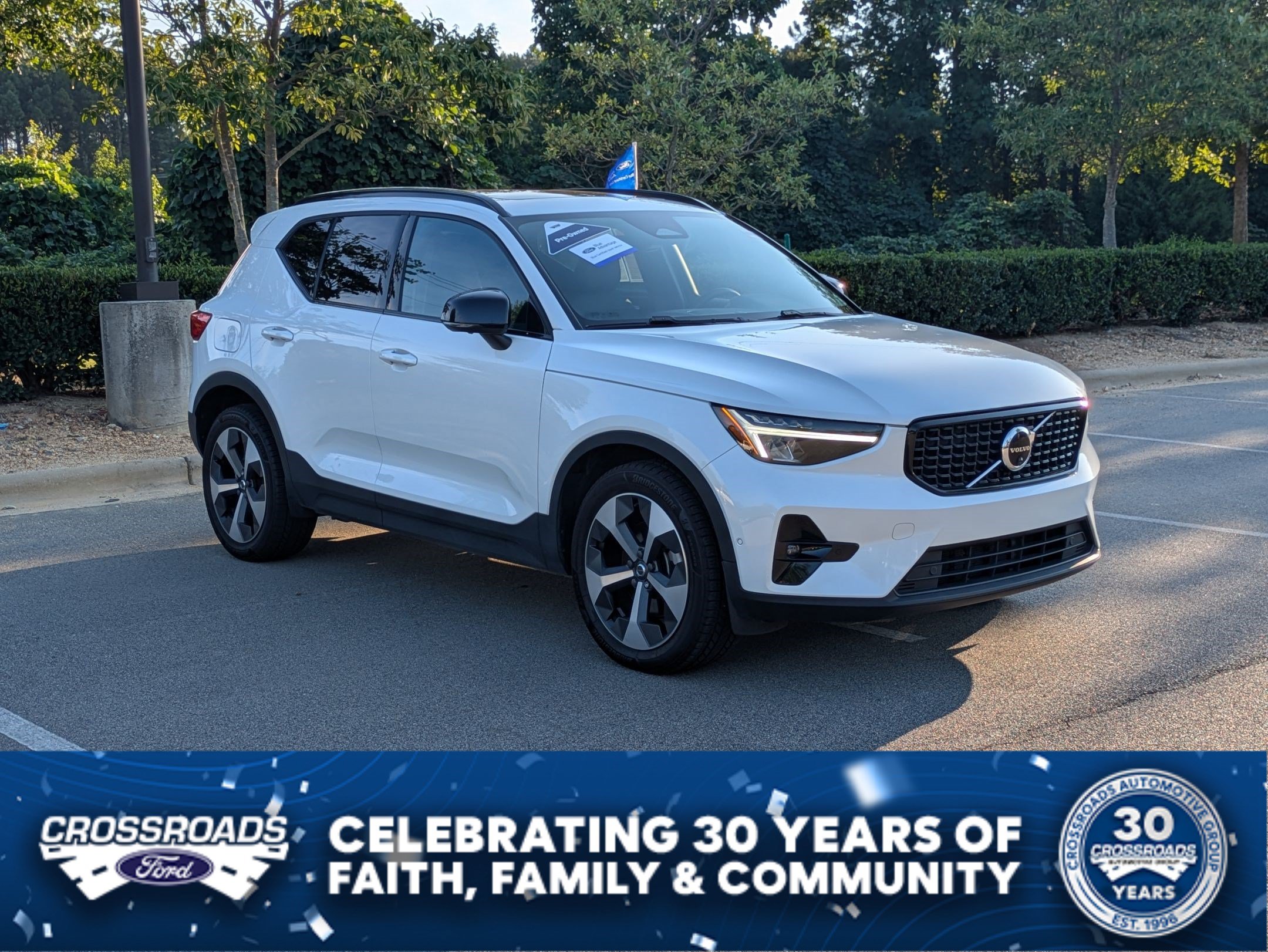 Used 2023 Volvo XC40 B4 Ultimate