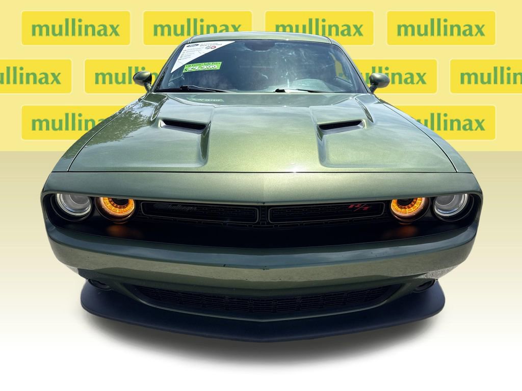 Used 2018 Dodge Challenger R/T Scat Pack w/ Leather Interior Group RWD image 11