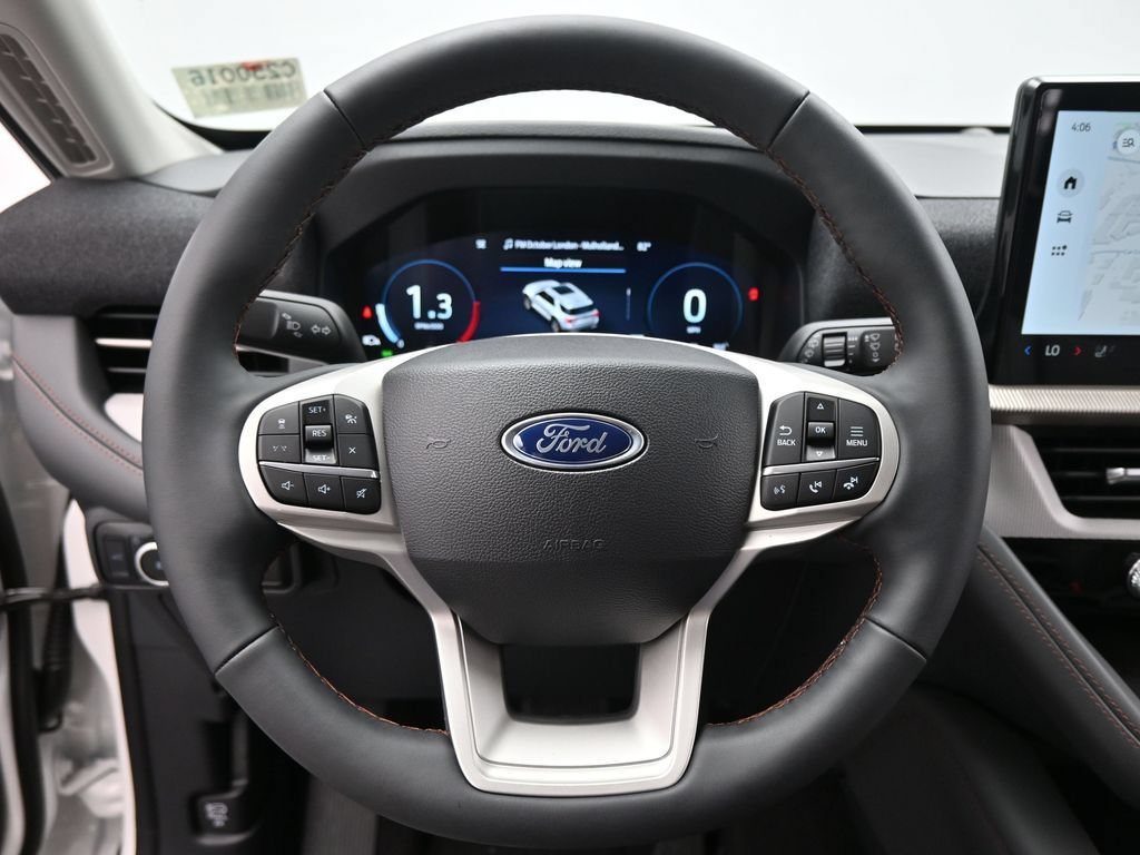 Certified 2025 Ford Explorer Active RWD image 10