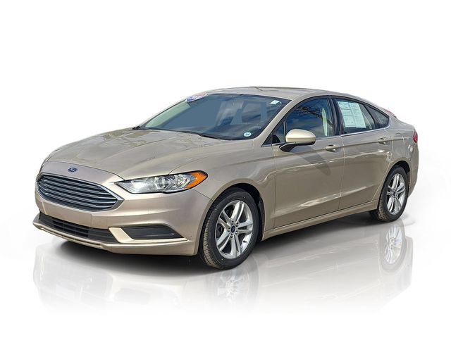 Certified 2018 Ford Fusion SE w/ Fusion SE Technology Package FWD image 2