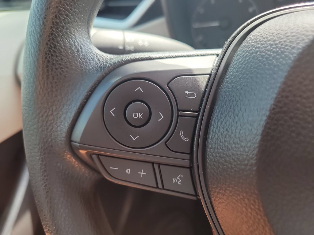 Used 2025 Toyota Corolla LE FWD image 26