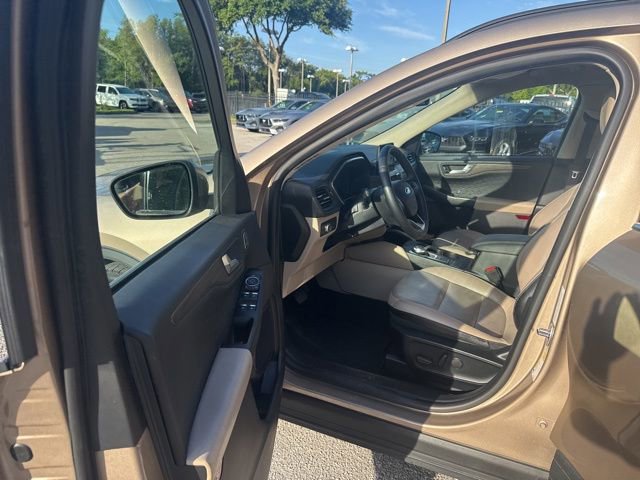 Certified 2020 Ford Escape Titanium w/ Titanium Premium Package 2.0 image 14