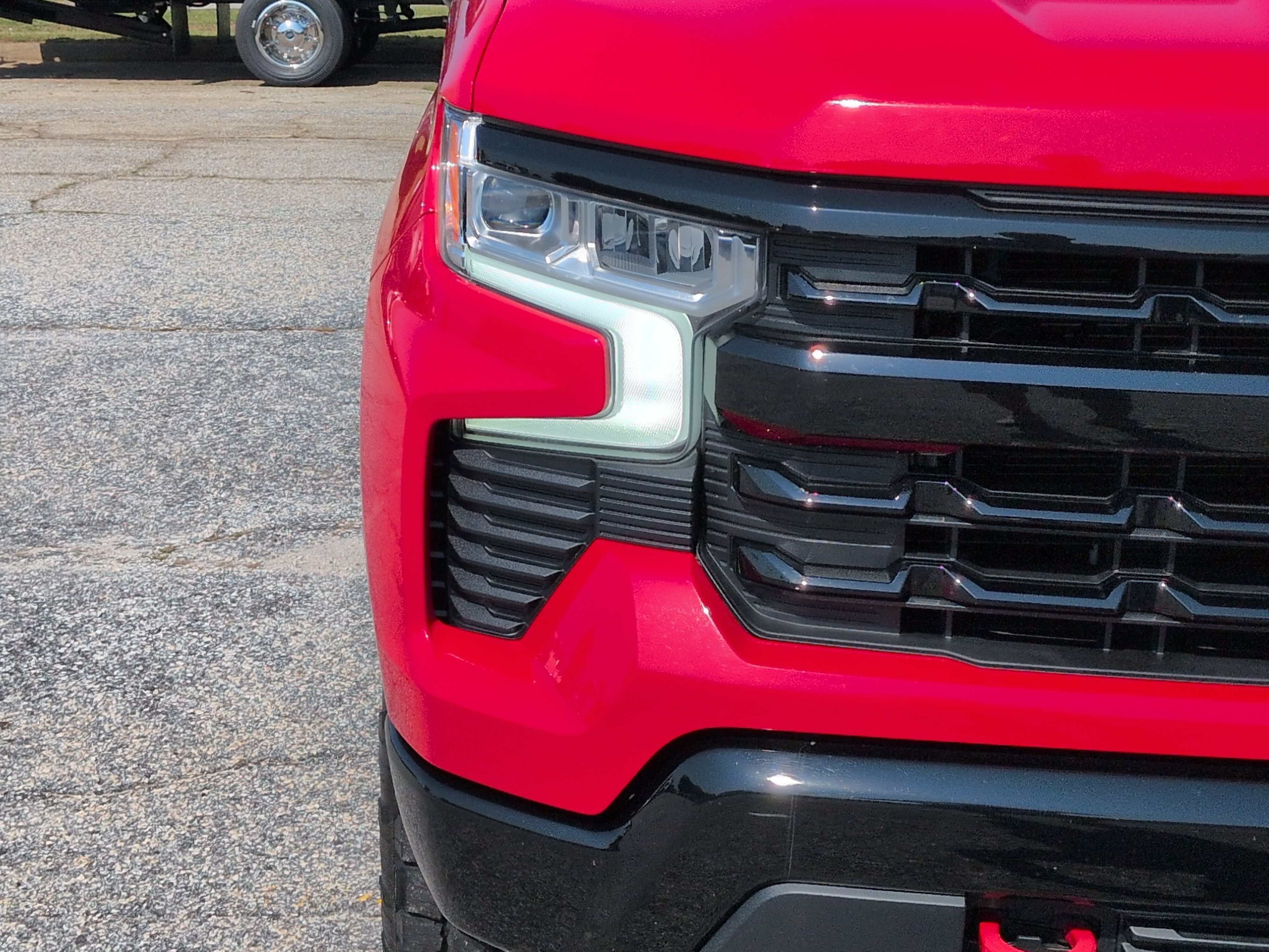 Used 2022 Chevrolet Silverado 1500 LT Trail Boss w/ LT Trail Boss Premium Package AWD/4WD image 8