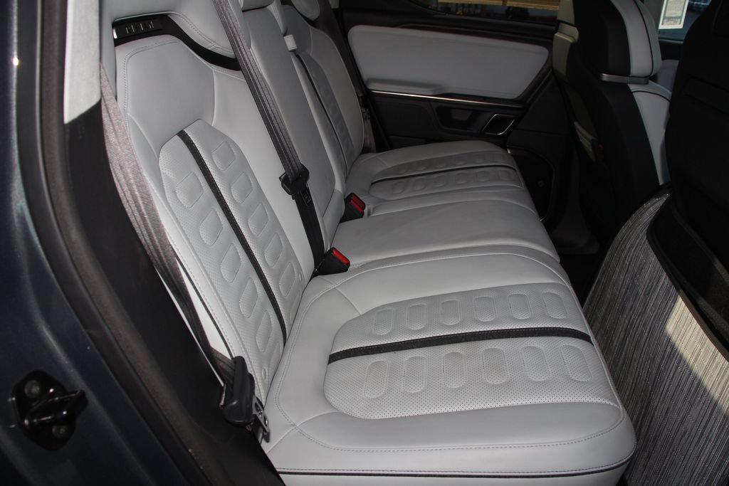 Used 2023 Rivian R1T Adventure AWD/4WD image 25