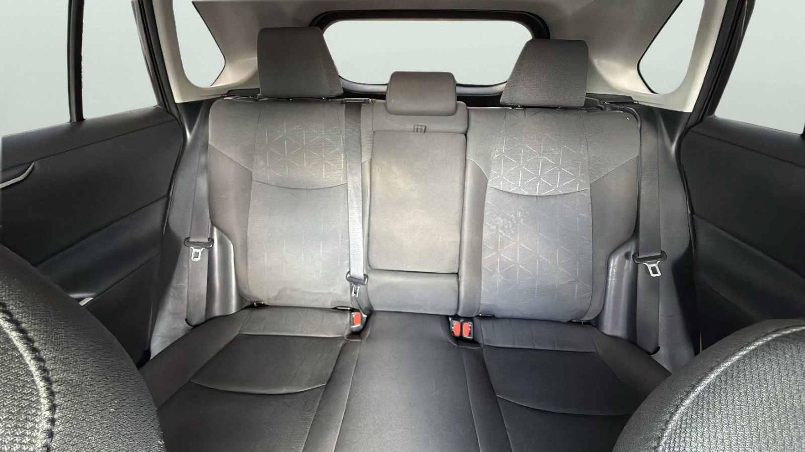 Used 2025 Toyota RAV4 XLE w/ Convenience Package image 26