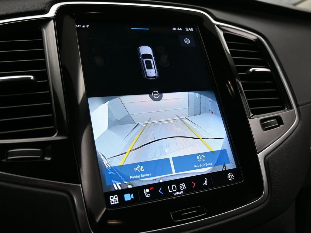 Used 2023 Volvo XC90 B6 Ultimate w/ Protection Package Premier image 43