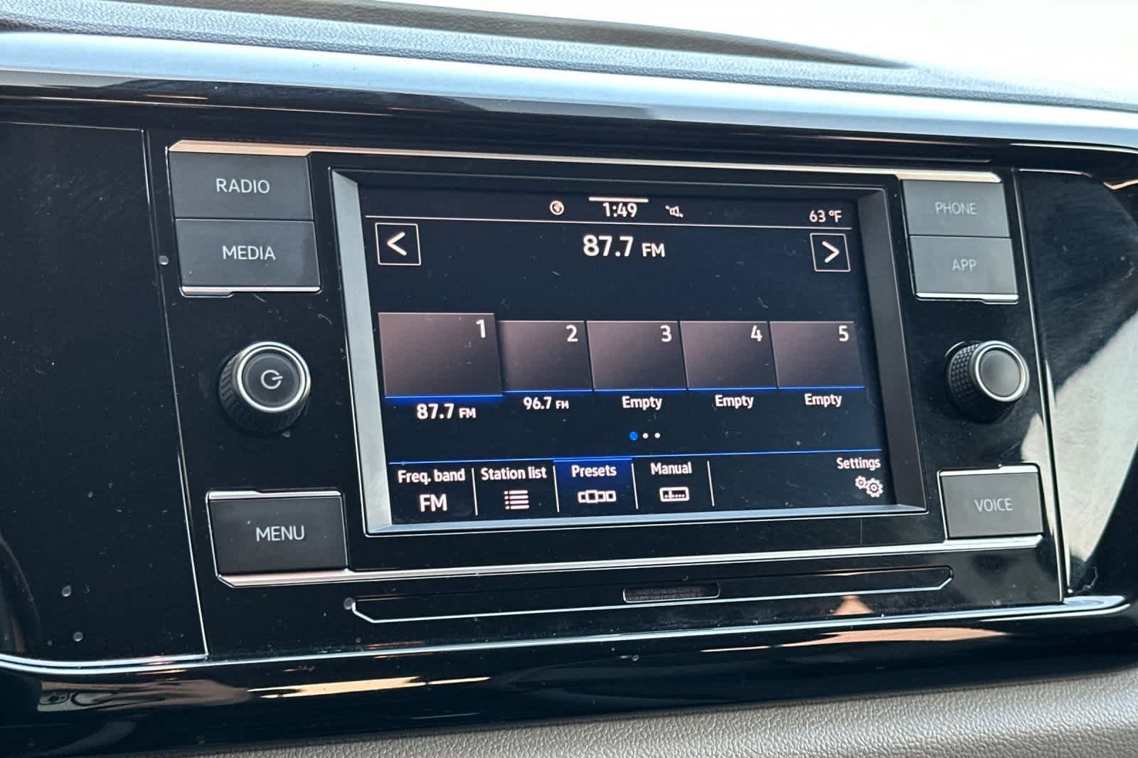 Used 2023 Volkswagen Taos S w/ Driver Assistance Package image 19