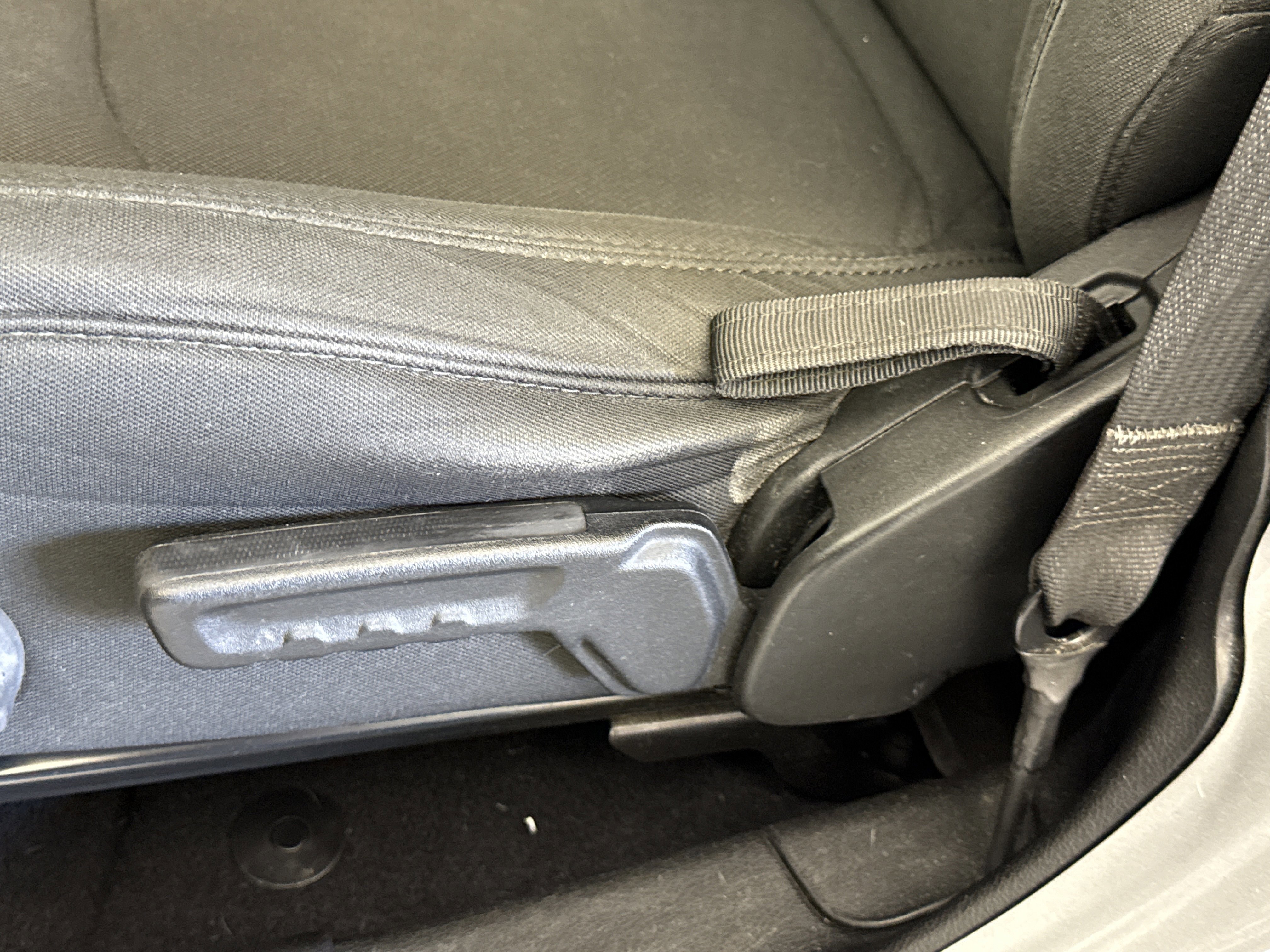 Used 2020 Jeep Gladiator Sport w/ Quick Order Package 24S image 18