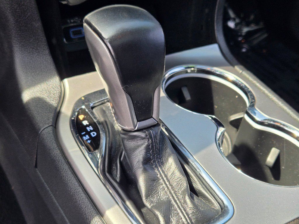 Used 2019 Jeep Grand Cherokee Altitude AWD/4WD image 35