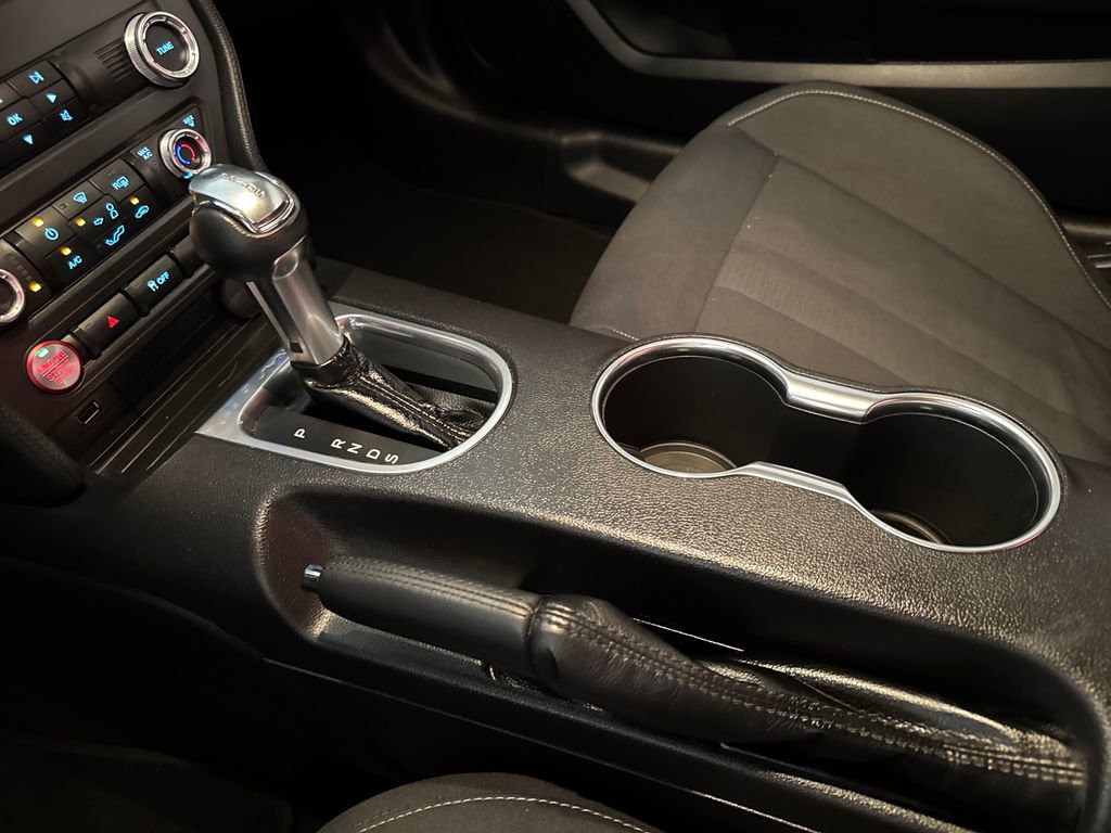 Certified 2019 Ford Mustang Coupe RWD image 29