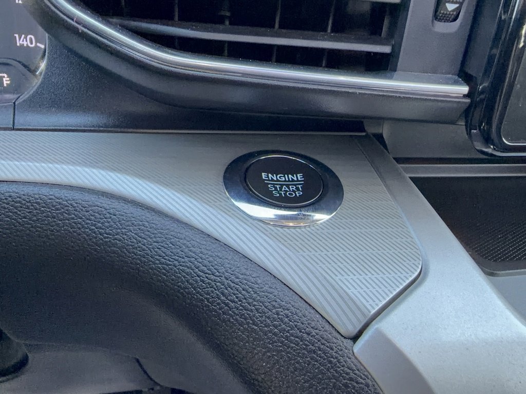 Certified 2022 Ford Explorer XLT w/ Equipment Group 202A image 25