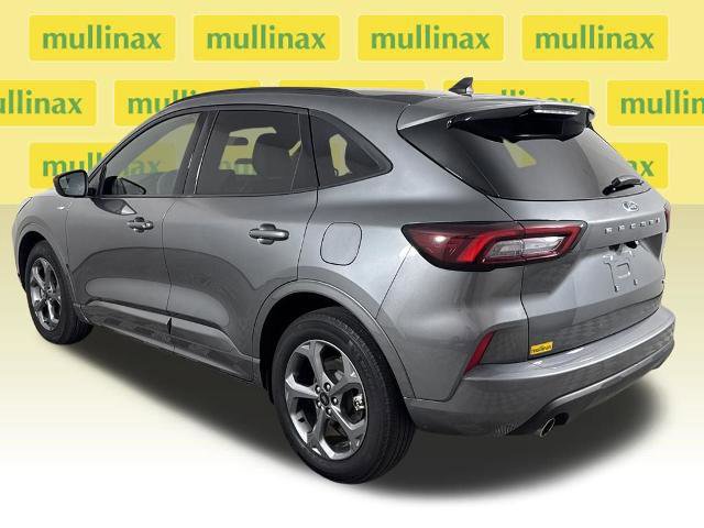 Certified 2024 Ford Escape ST-Line w/ Equipment Group 301A image 3