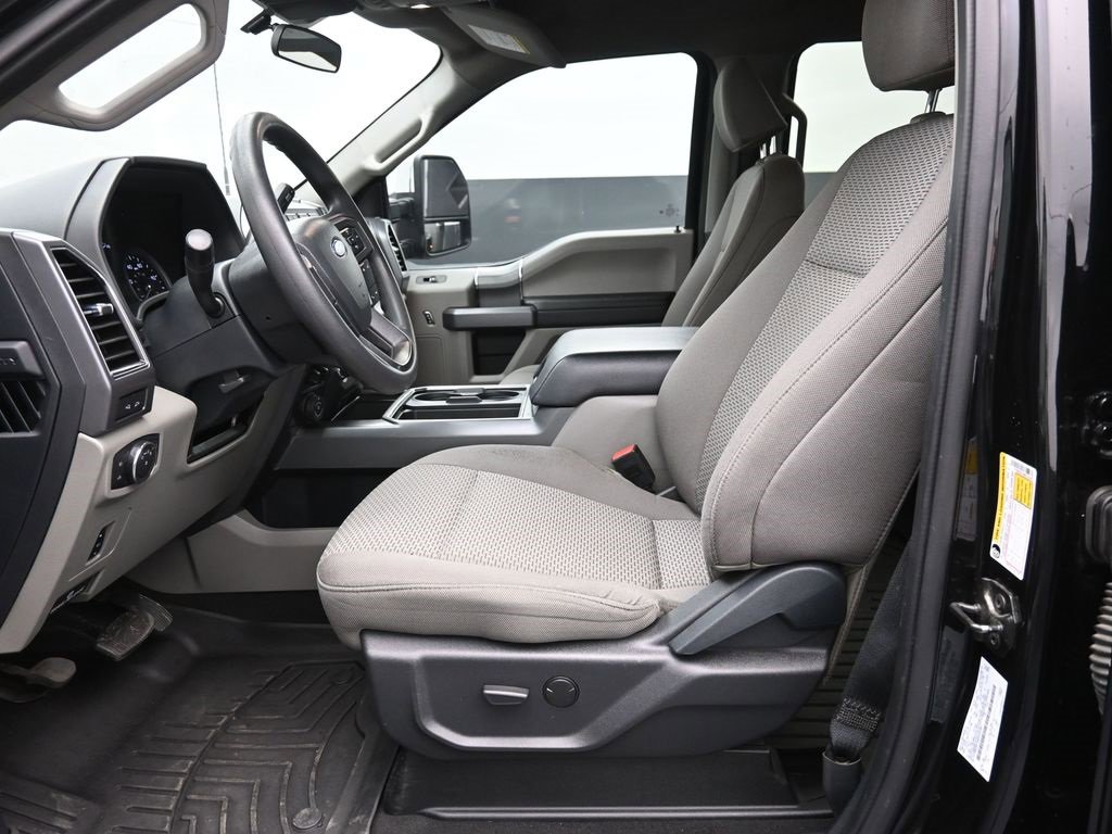 Certified 2022 Ford F350 XLT w/ XLT Premium Package image 21