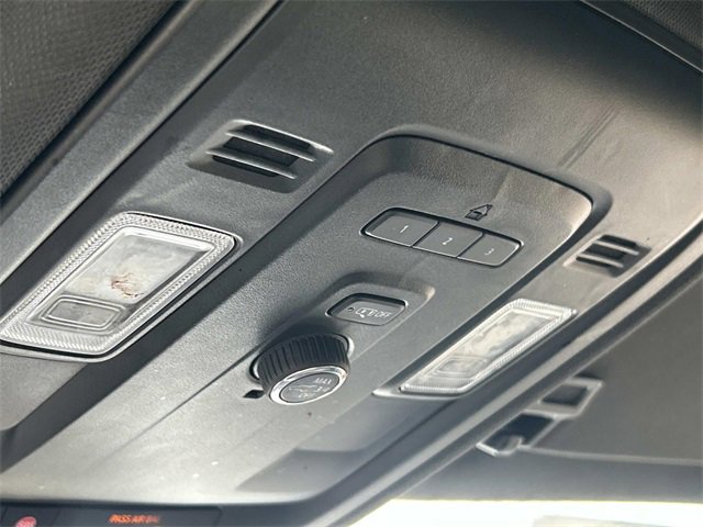 Used 2021 GMC Yukon XL SLT image 44