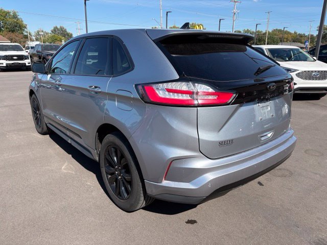 Certified 2024 Ford Edge SE w/ Black Appearance Package AWD/4WD image 5