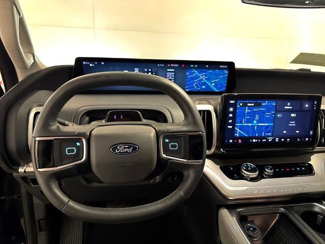 Certified 2025 Ford Expedition Active image 11