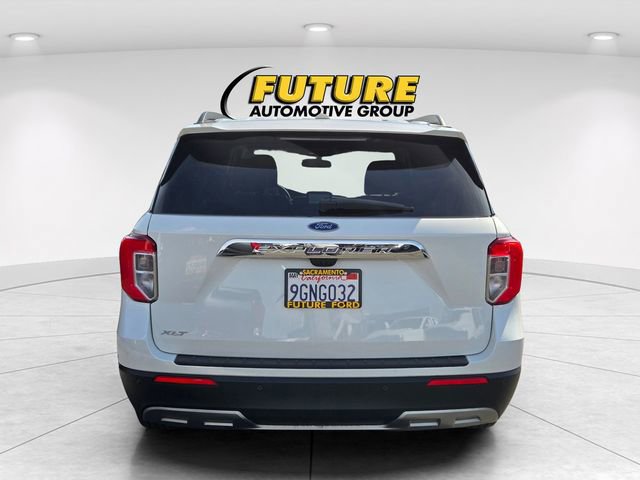 Certified 2023 Ford Explorer XLT w/ Equipment Group 202A image 4