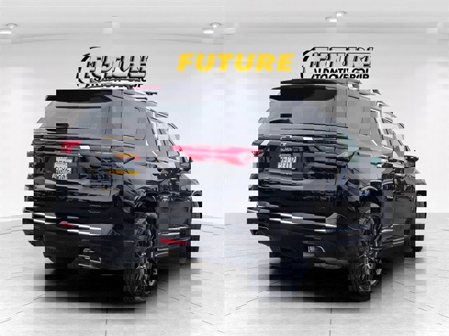 Used 2023 Chevrolet Traverse Premier w/ LPO, 'HIT The Road' Package image 4