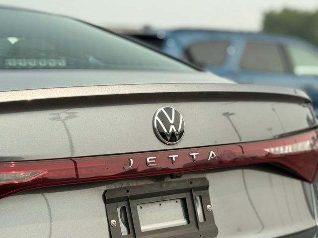 Used 2025 Volkswagen Jetta Sport FWD image 34