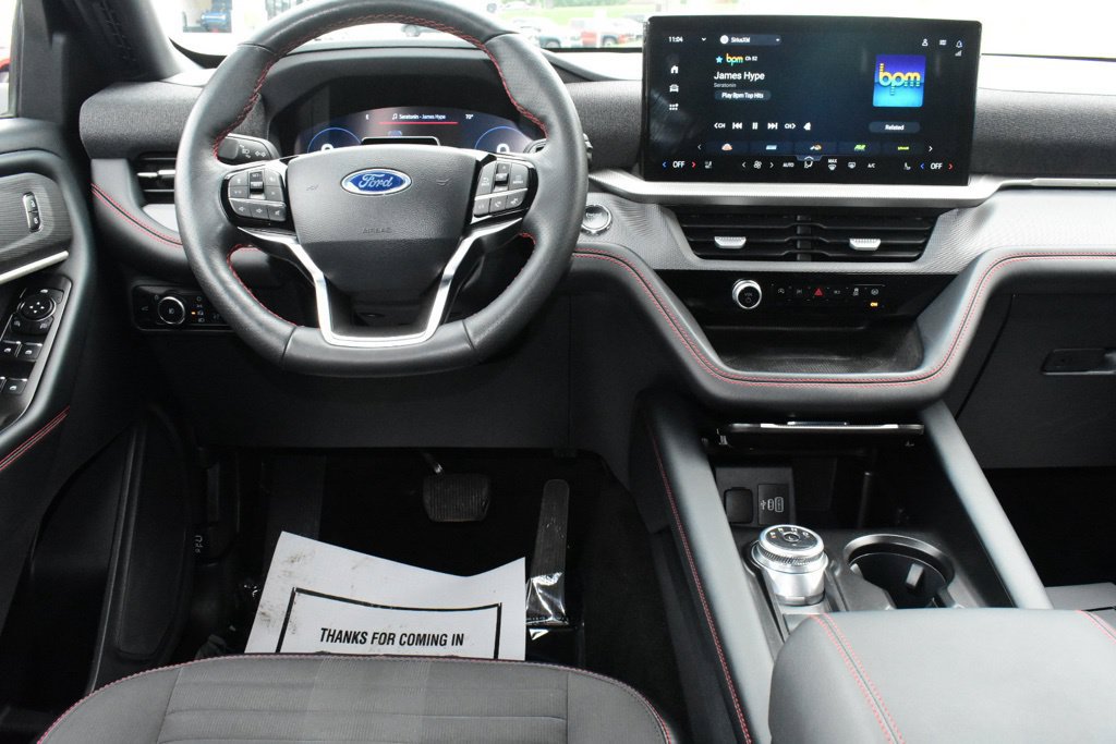 Certified 2025 Ford Explorer ST-Line w/ ST-Line Street Pack AWD/4WD image 3