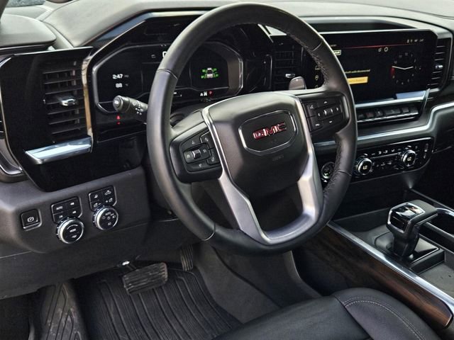 Used 2023 GMC Sierra 1500 SLT image 41