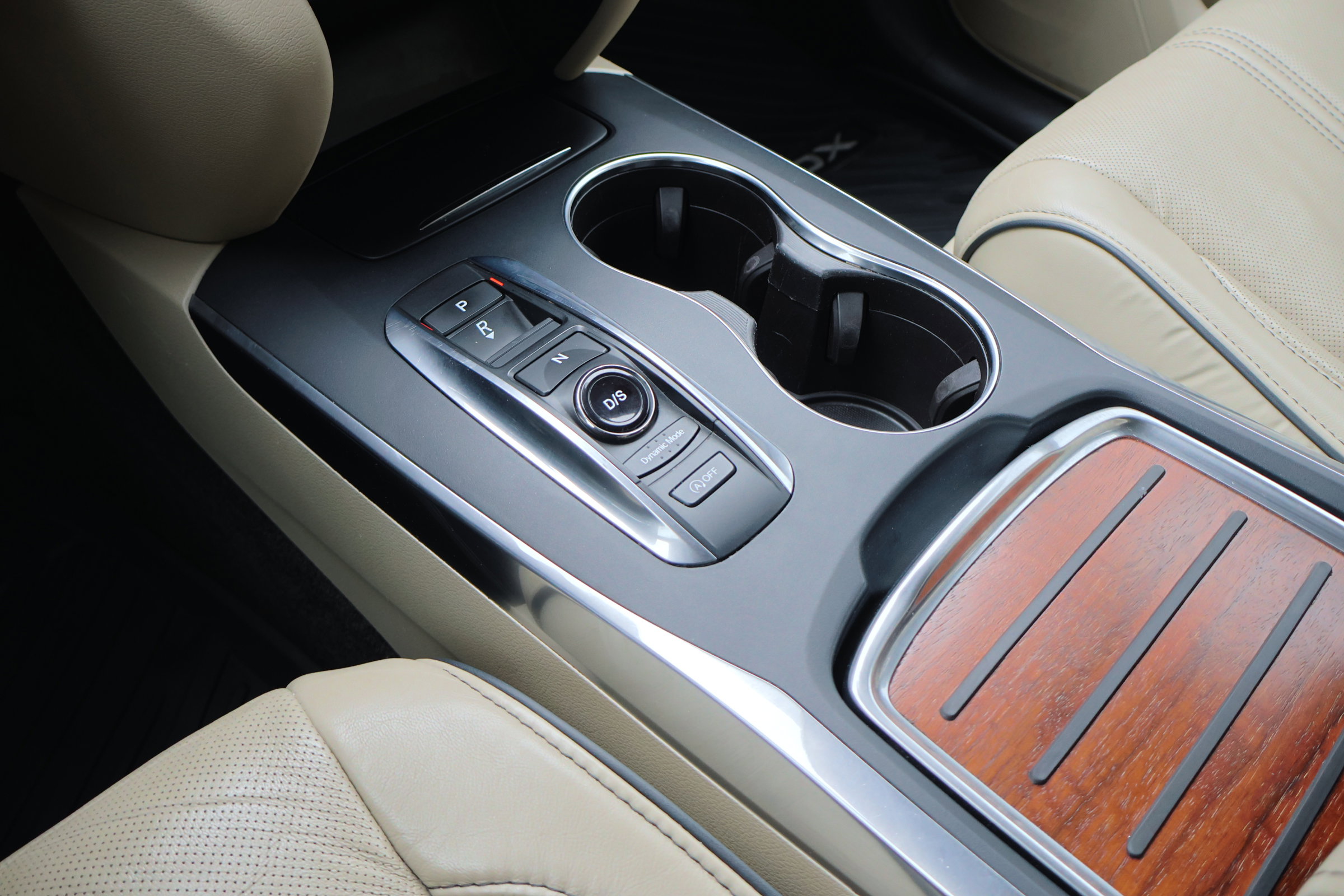 Used 2017 Acura MDX FWD w/ Advance Package image 26