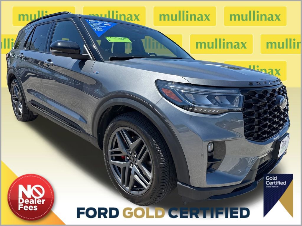 Certified 2025 Ford Explorer ST-Line w/ Premium Package RWD image 1