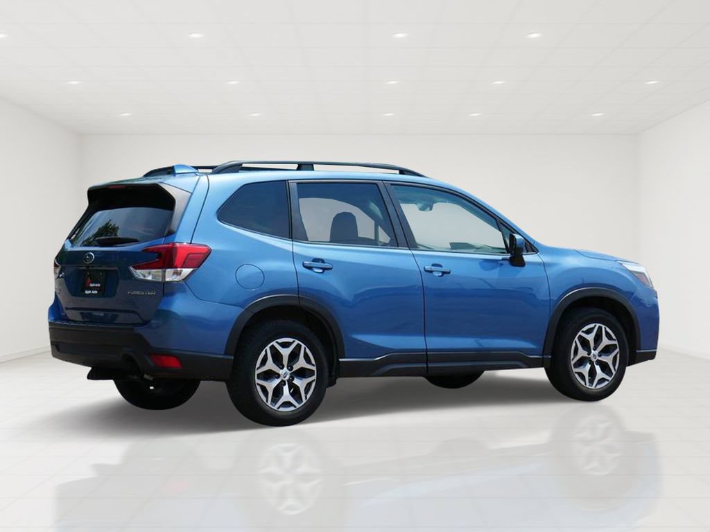 Used 2020 Subaru Forester Premium w/ Popular Package #1 AWD/4WD image 3