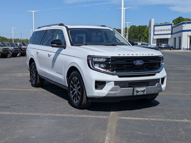 Certified 2025 Ford Expedition Max Platinum AWD/4WD image 1