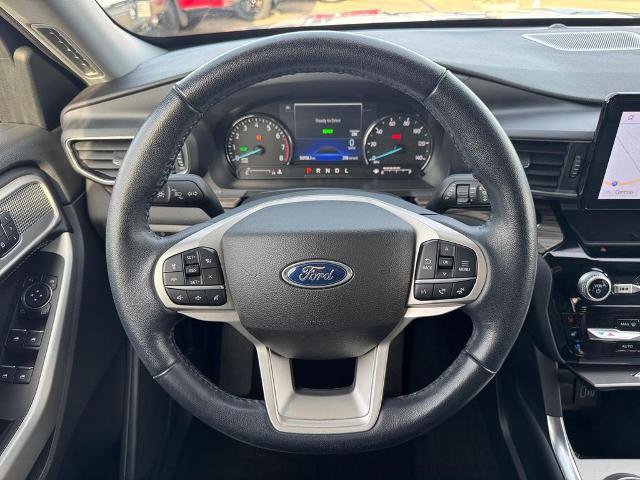 Certified 2022 Ford Explorer Limited w/ Hybrid Equipment Group 310A AWD/4WD image 13