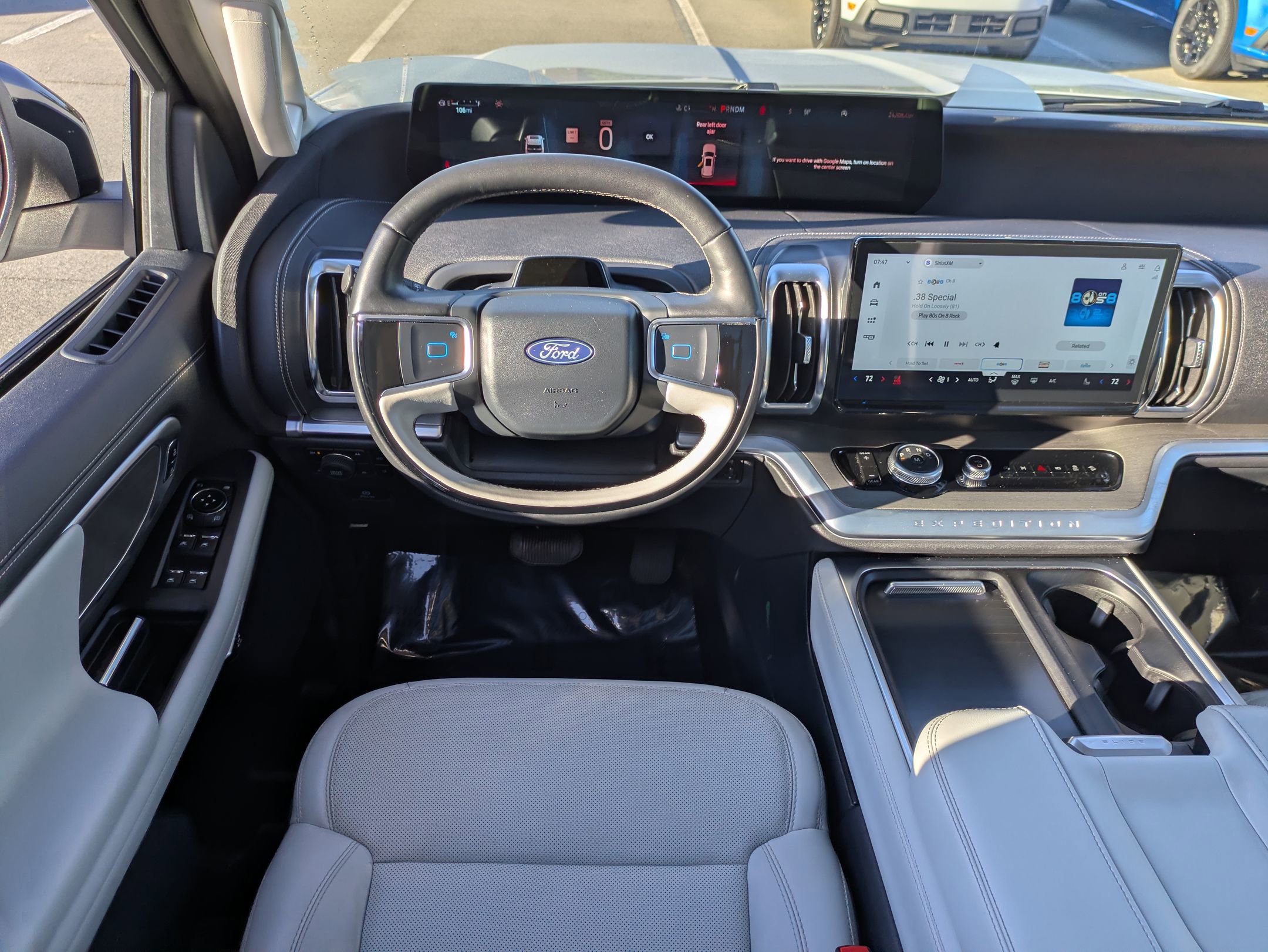 Certified 2025 Ford Expedition Max Platinum w/ Driver's Package AWD/4WD image 31