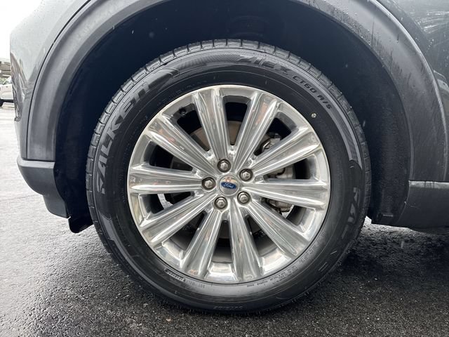 Certified 2020 Ford Explorer Limited w/ Hybrid Equipment Group 310A AWD/4WD image 10