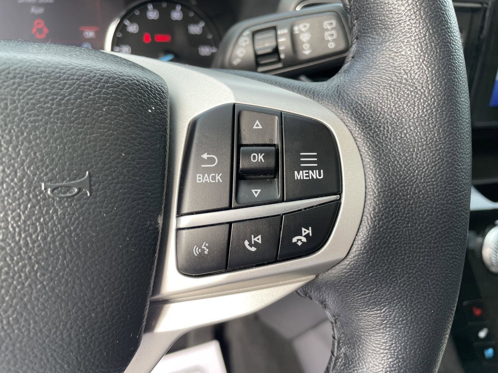 Certified 2022 Ford Explorer Limited w/ Equipment Group 301A AWD/4WD image 16