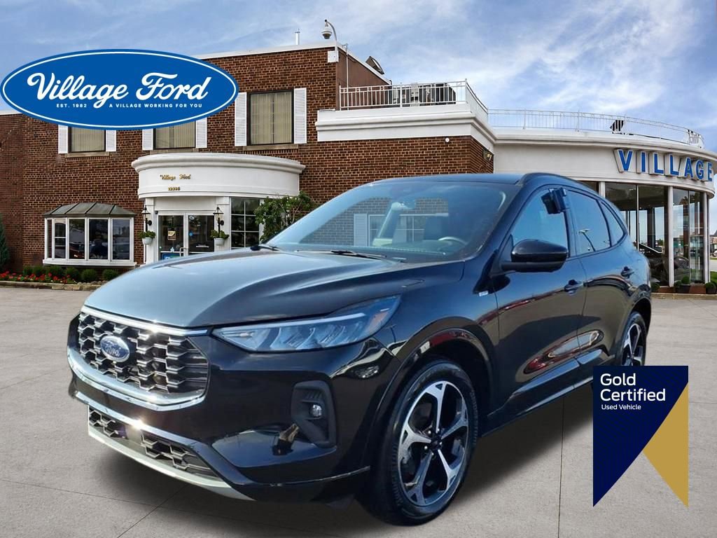 Certified 2023 Ford Escape ST-Line Select w/ Tech Pack #2 AWD/4WD image 1