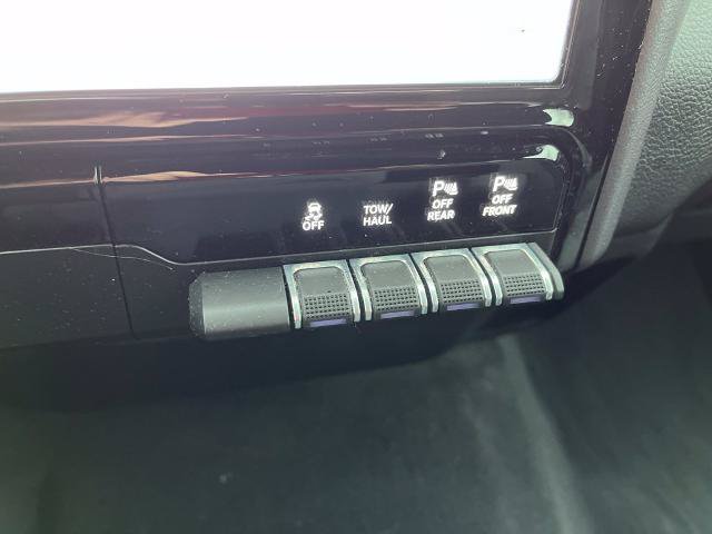 Used 2023 RAM 1500 Big Horn AWD/4WD image 37
