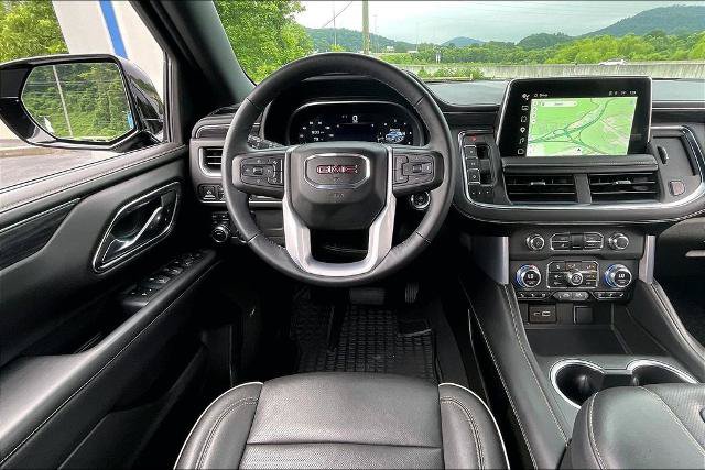 Used 2023 GMC Yukon SLT w/ SLT Premium Package AWD/4WD image 5