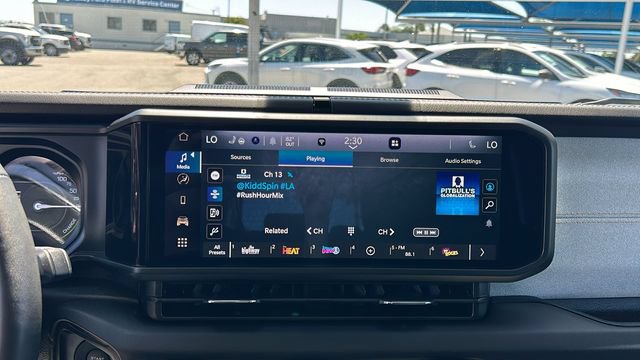 Used 2024 Jeep Wrangler Unlimited Sahara AWD/4WD image 20