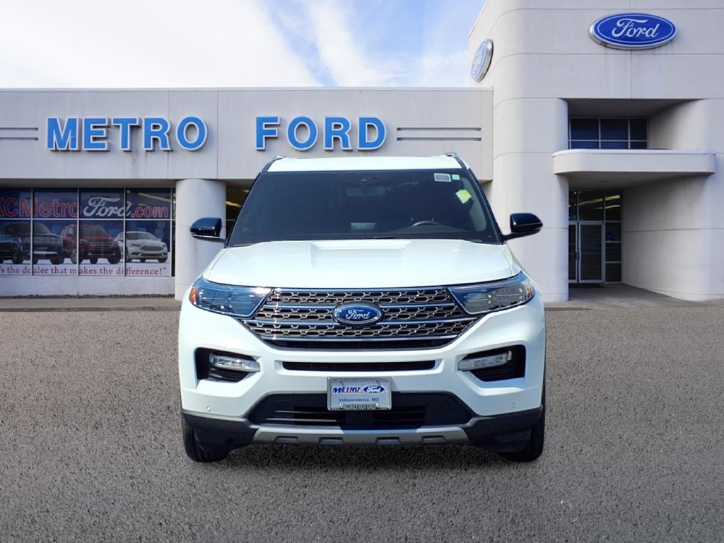 Certified 2023 Ford Explorer King Ranch w/ Technology Package AWD/4WD image 8