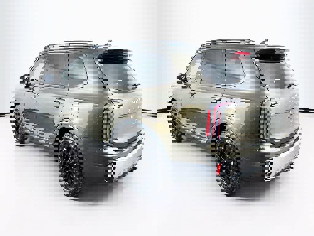 Used 2023 Kia Telluride SX X-Pro image 3