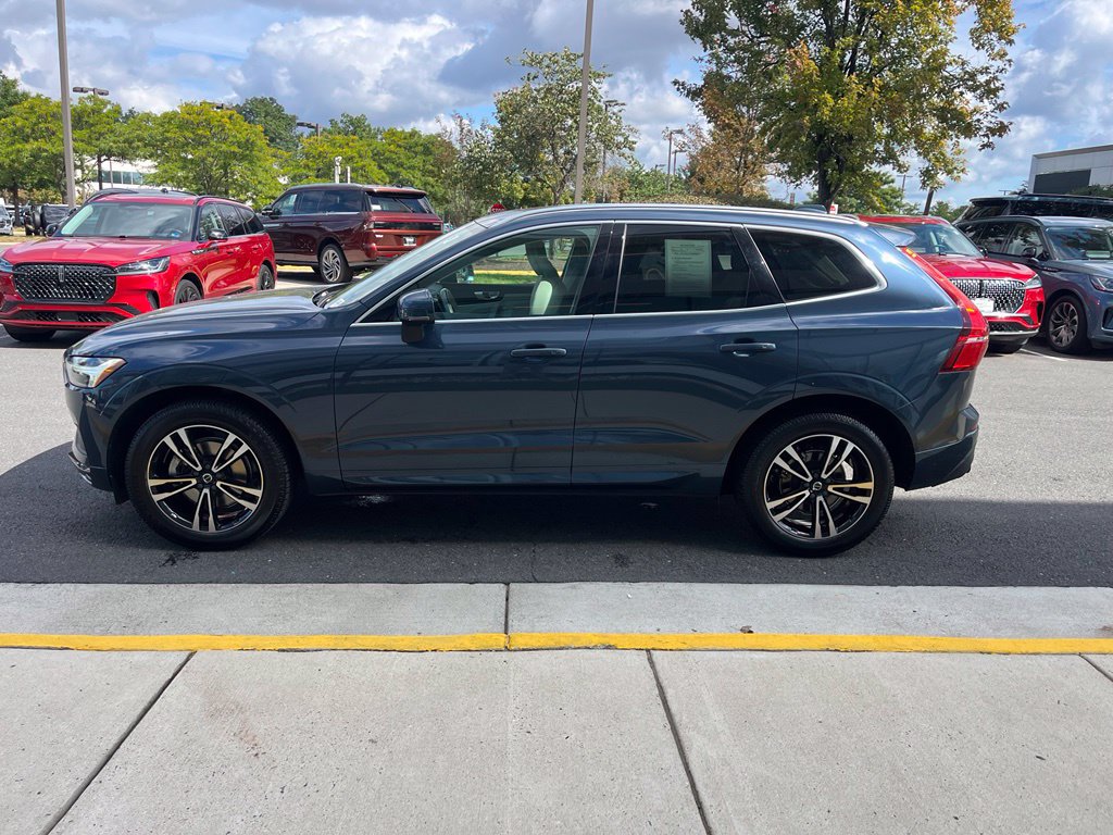 Used 2021 Volvo XC60 T5 Momentum w/ Advanced Package AWD/4WD image 6