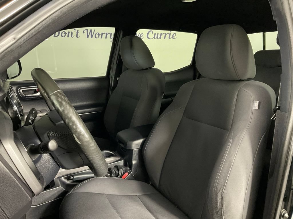 Used 2018 Toyota Tacoma 2WD Double Cab image 14