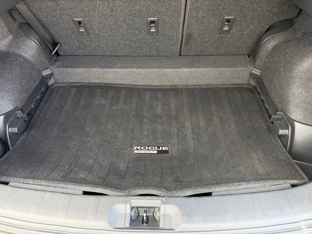 Used 2020 Nissan Rogue Sport S AWD/4WD image 39