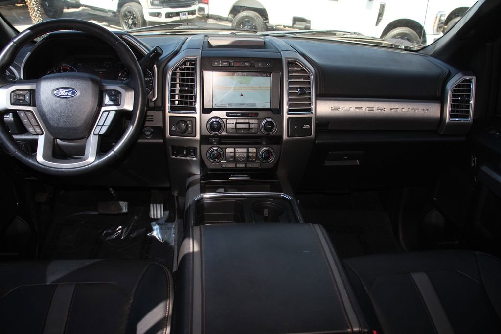 Certified 2018 Ford F250 Platinum w/ Platinum Ultimate Package AWD/4WD image 18